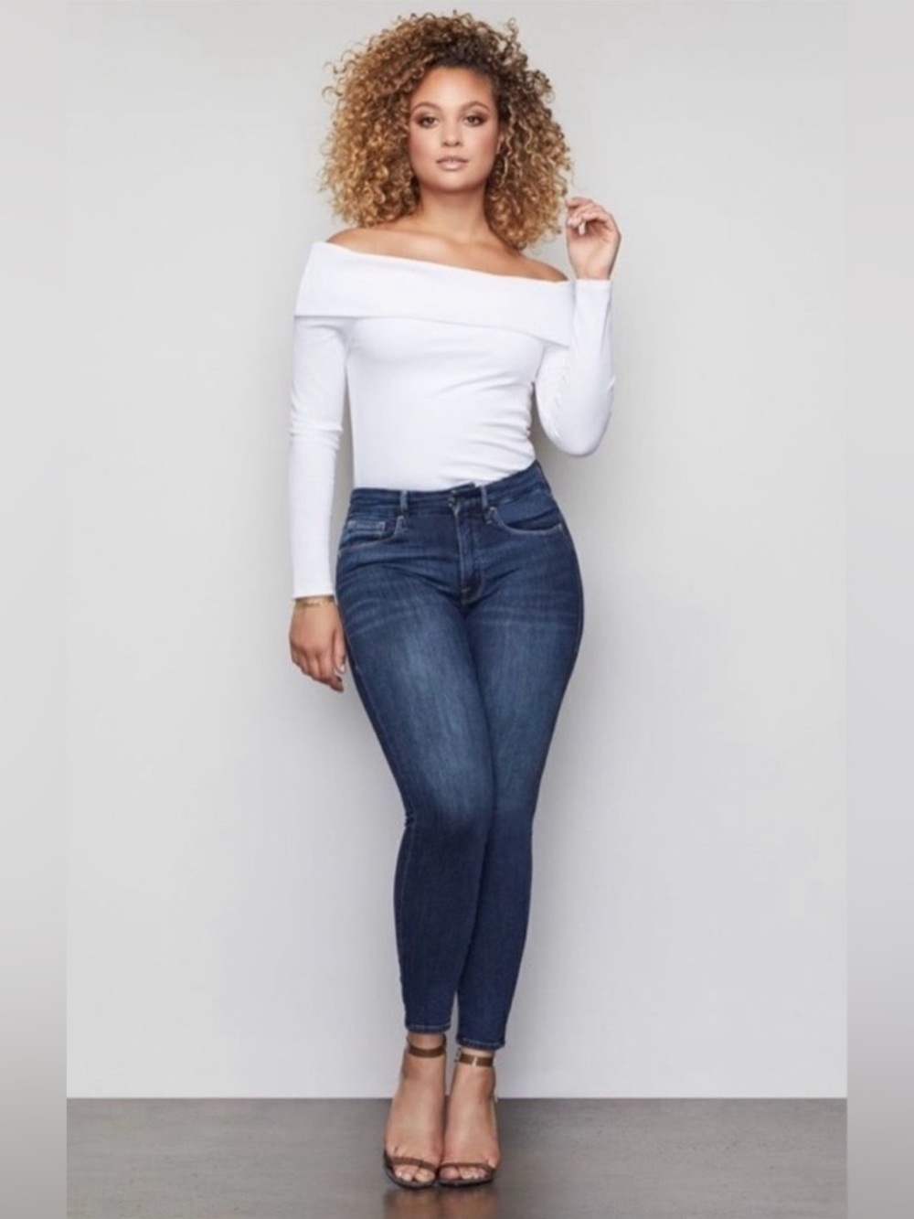 NWT Good American Good Legs Crop Jeans Size 18 Dark Wash Stretch Denim